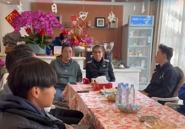  徐根寶寄語申花球員：世界杯出線才是硬道理，要為國家隊(duì)爭取榮譽(yù)