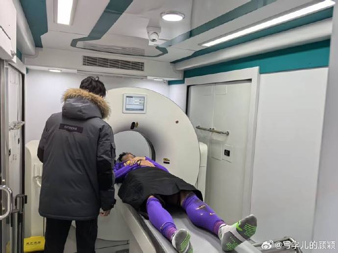  記者：謝維軍初步檢查無大礙，后續(xù)兩天還要注意觀察