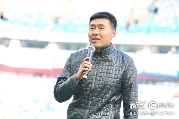  感謝姜寧和劉震理為中國(guó)足球、青島足球、青島海牛做出的貢獻(xiàn)