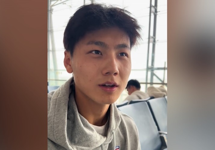  為何半場過后不久被換下？毛偉杰：兩條腿特別緊，李導(dǎo)怕我受傷