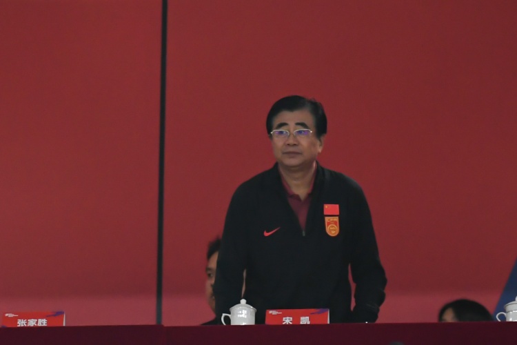  北青體育：宋凱、許基仁探班U20國(guó)青，將全程陪伴征戰(zhàn)U20亞洲杯