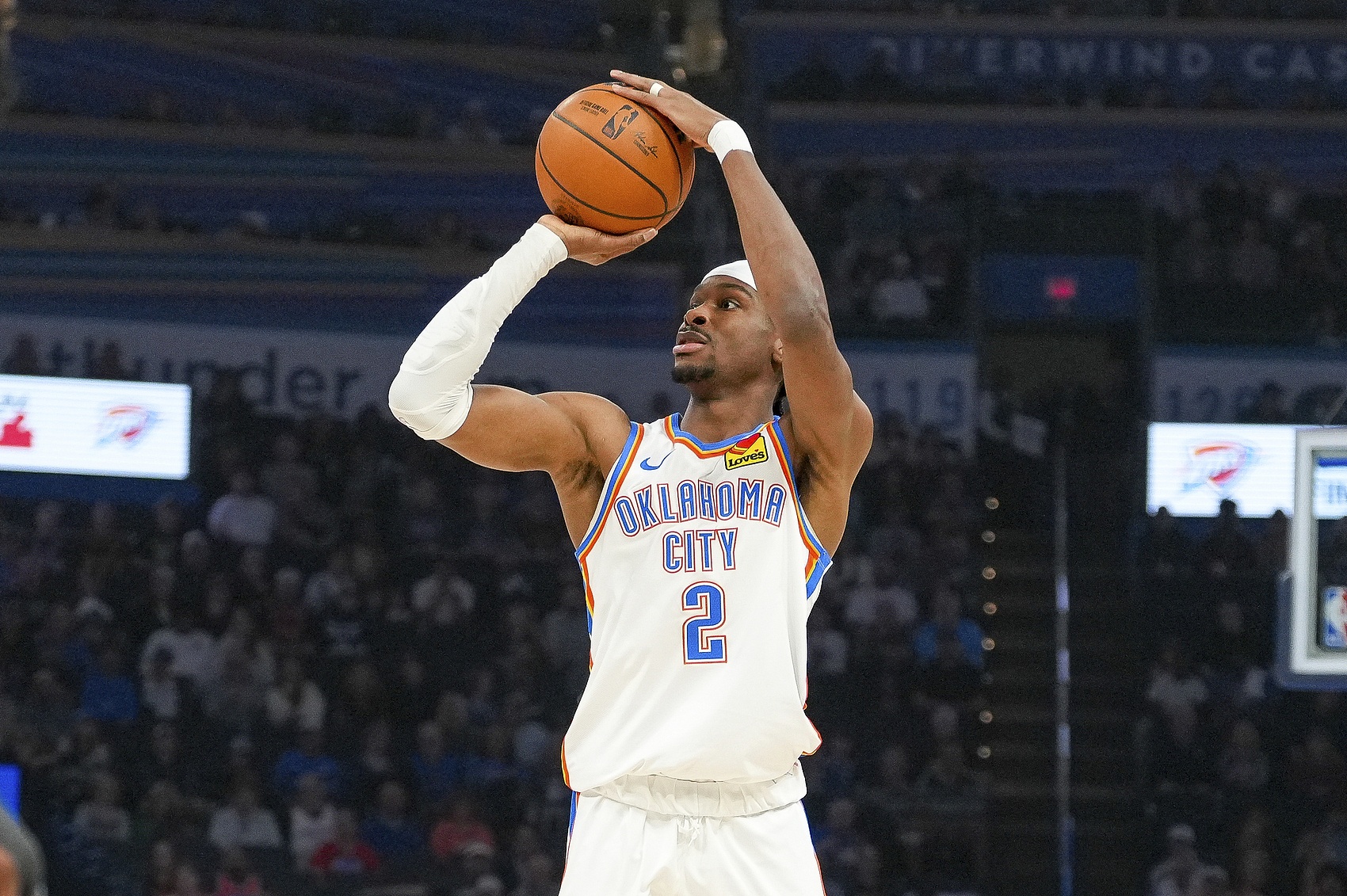  亞歷山大成NBA歷史第8位連續(xù)60場砍20+球員 比肩大帥喬丹科比KD