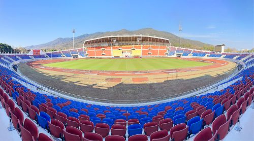 體育場館看臺(tái)系統(tǒng)選擇指南：固定式 vs 活動(dòng)伸縮式 vs 金屬式